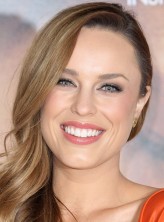 Jessica McNamee